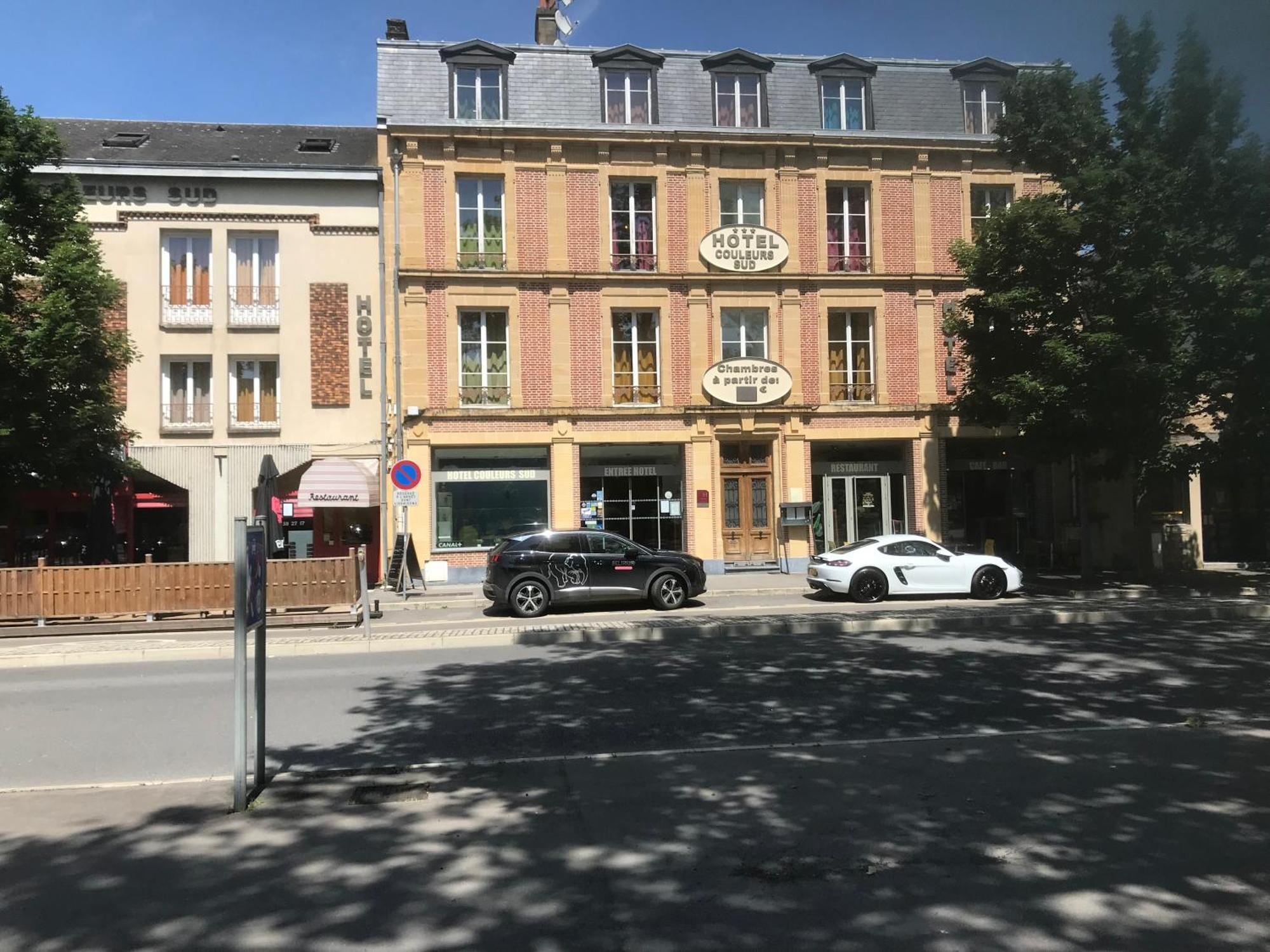 Hotel Bar Restaurant Couleurs Sud Charleville-Mezieres Exterior photo